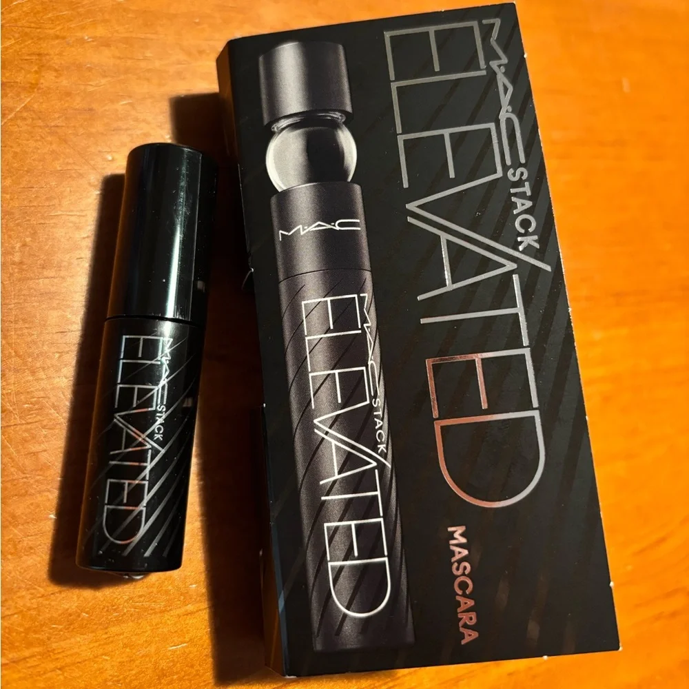 MAC MACStack Elevated Mascara